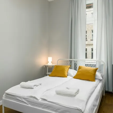 아파트 Old Town Garbary By Renters 포즈난