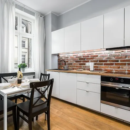 Old Town Garbary By Renters * 포즈난